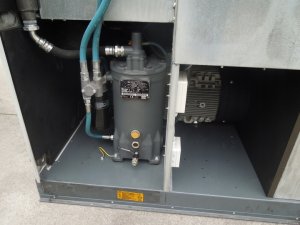 SPREZARKA-SRUBOWA-ATLAS-COPCO-GA30-30Kw-2015r-Marka-Atlas-Copco