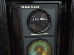 KOMPRESOR-KAESER-M80-8m3-min-7BAR-OSUSZACZ-Wydajnosc-efektywna-8000-l-min