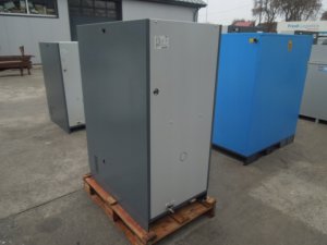 SPREZARKA-SRUBOWA-ATLAS-COPCO-GA7VSDFF-7-5Kw-2013r-EAN-GTIN-5907737372217