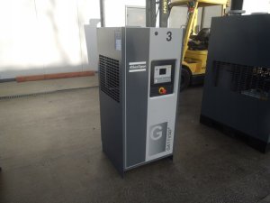 SPREZARKA-SRUBOWA-ATLAS-COPCO-GA11VSD-11Kw-2013r