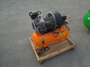 SPREZARKA-TLOKOWA-BUDOWLANA-KAESER-2-2Kw-2022r-Kod-producenta-0